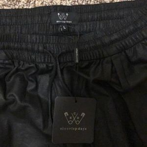 NWT black joggers! Adjustable waist!